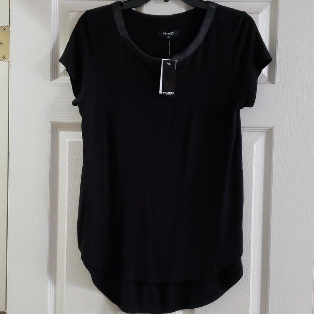 Premise Studio black short sleeve top